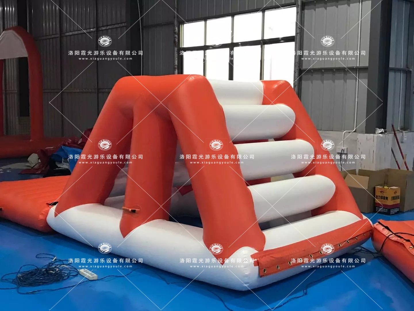 马尾水上闯关设施